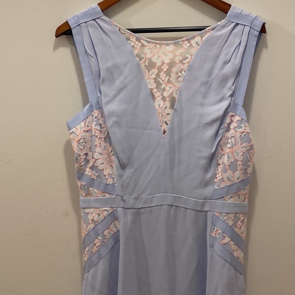 French Connection baby blue with white and neon pink lace dress - Picture 4 of 11